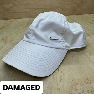 NEW DAMAGED Nike Dri-FIT Club Cap Structured Metal Logo Hat M/L FB5372 100